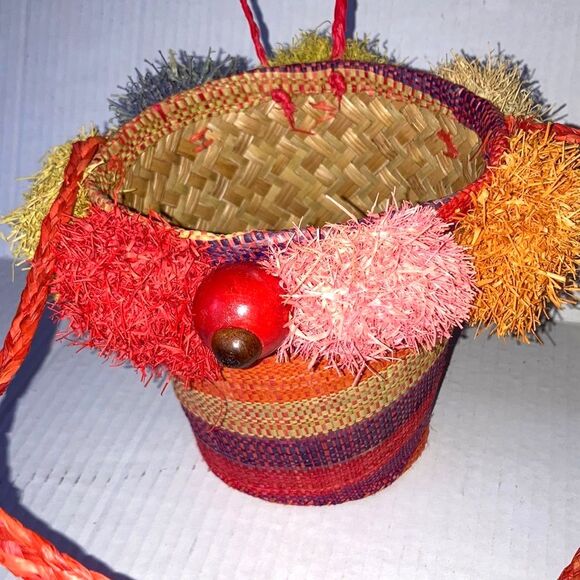 Small Bucket Crossbody Shoulder Woven Mini Bag Button Closure 5 x 6 x 4 inches - Picture 3 of 10